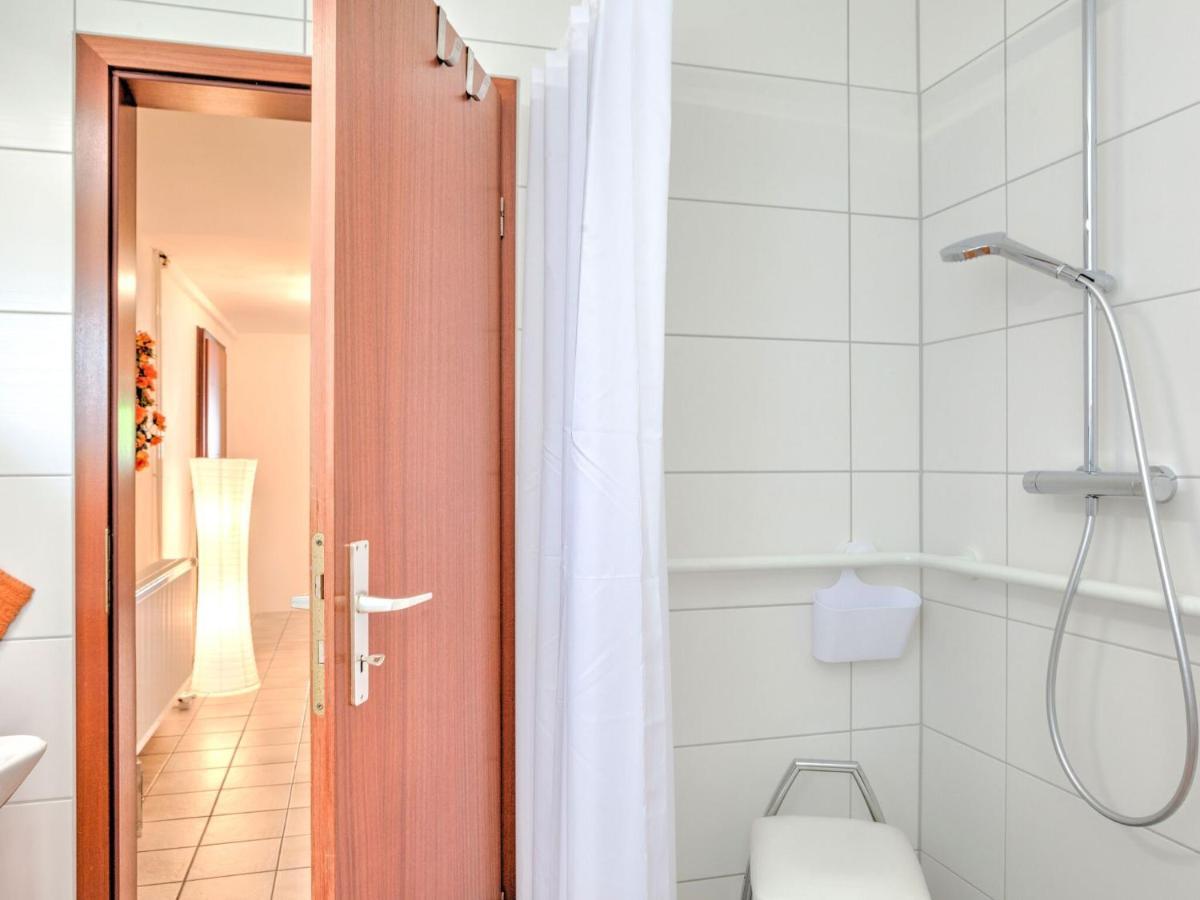Sunny Flat In Bad Driburg With Garden Apartment Exterior foto
