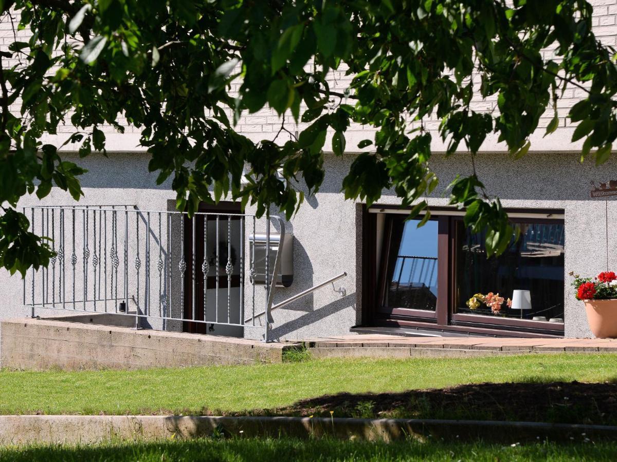 Sunny Flat In Bad Driburg With Garden Apartment Exterior foto