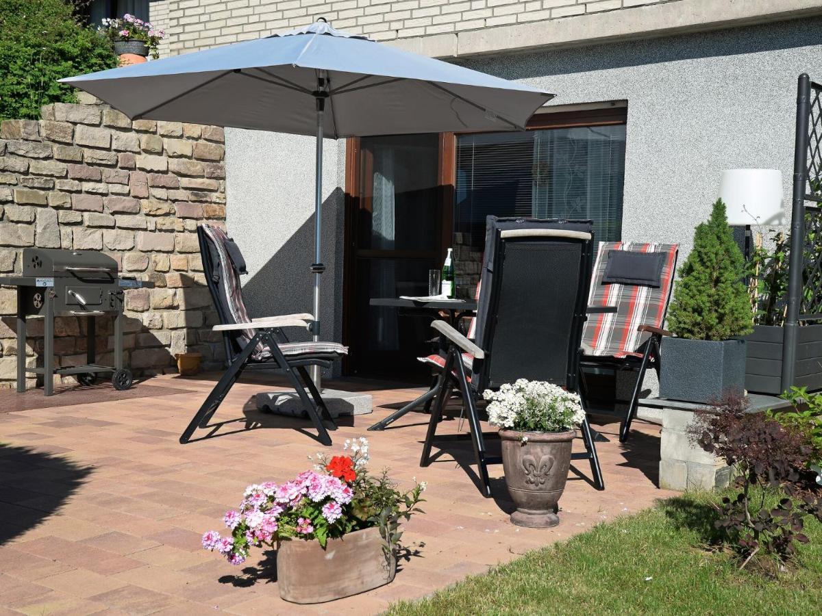 Sunny Flat In Bad Driburg With Garden Apartment Exterior foto